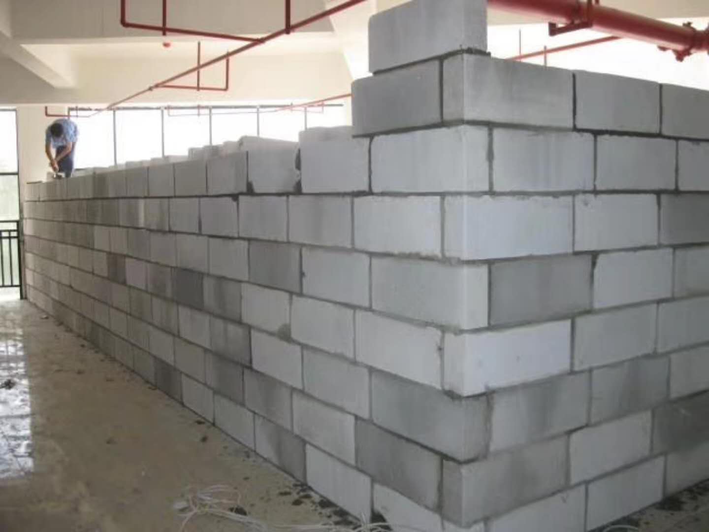 孝感蒸压加气混凝土砌块承重墙静力和抗震性能的研究